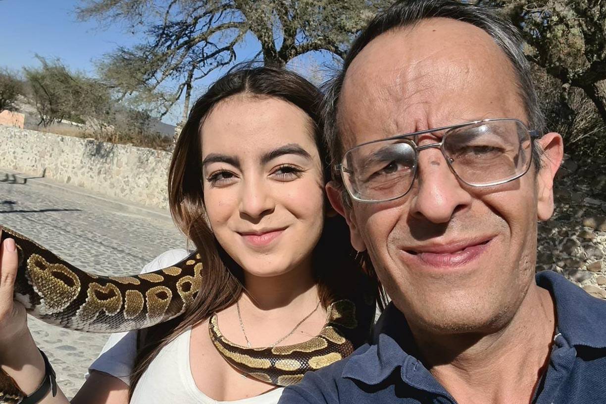 Andrés Pechir Hernández, padre de Mariana, reveló que cuando su hija le habló de su nueva amiga (Teresa), sintió una corazonada.