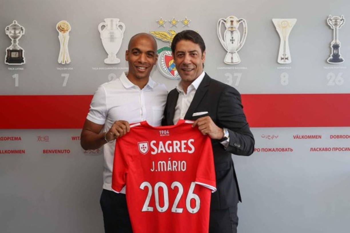 El Benfica oficializó el fichaje del jugador portugués Joao Mario, procedente del Inter de Milán, a través de sus redes sociales, a cambio de 7.5 millones de euros.<br/><br/>Foto - Página oficial de Benfica