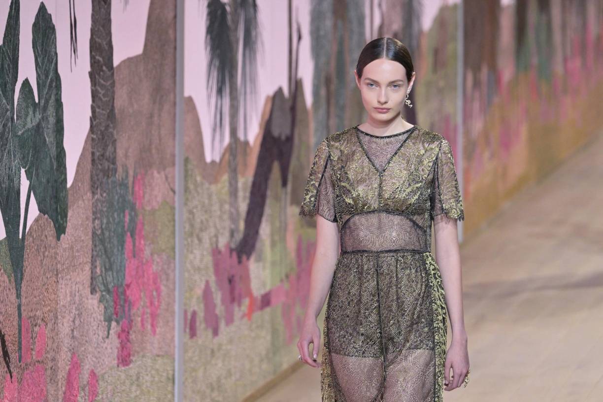 Christian Dior, Women’s Haute-Couture Fall/Winter 2023/2024.