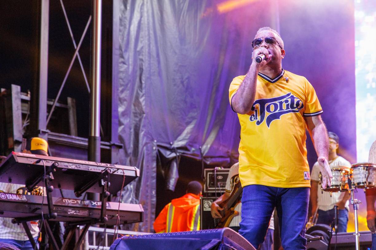 Acosta, que está en medio de una gira por Estados Unidos, es el primer artista electo al Senado de República Dominicana cargo que buscó porque la provincia donde nació y creció se había quedado rezagada.