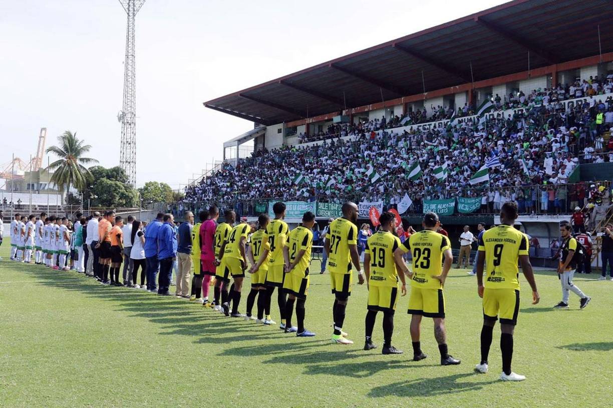 Un marco espectacular con llenazo hasta la bandera en el Excélsior para la Gran Final del Torneo Clausura 2023.