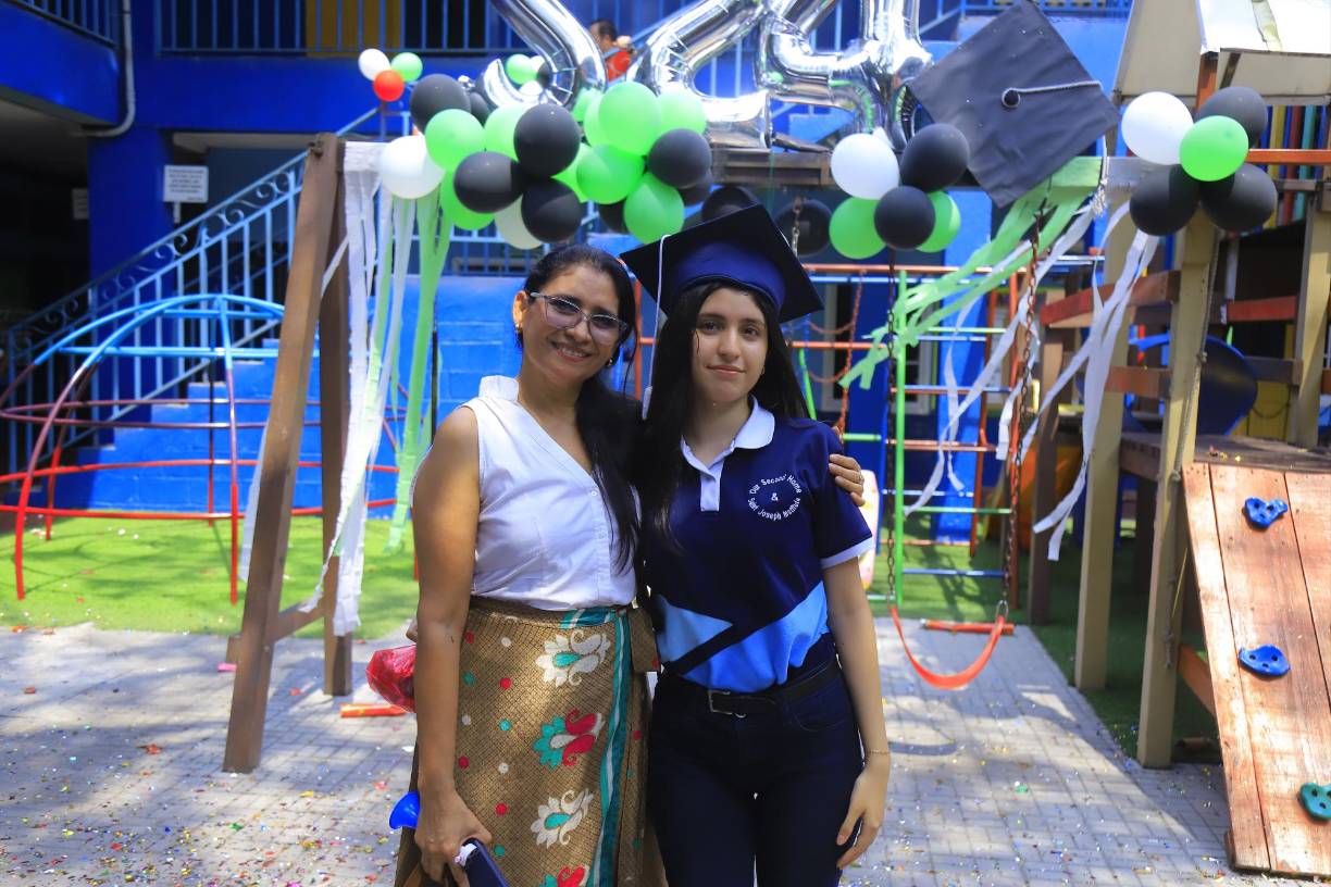 Eda Figueroa y Allison Pinto