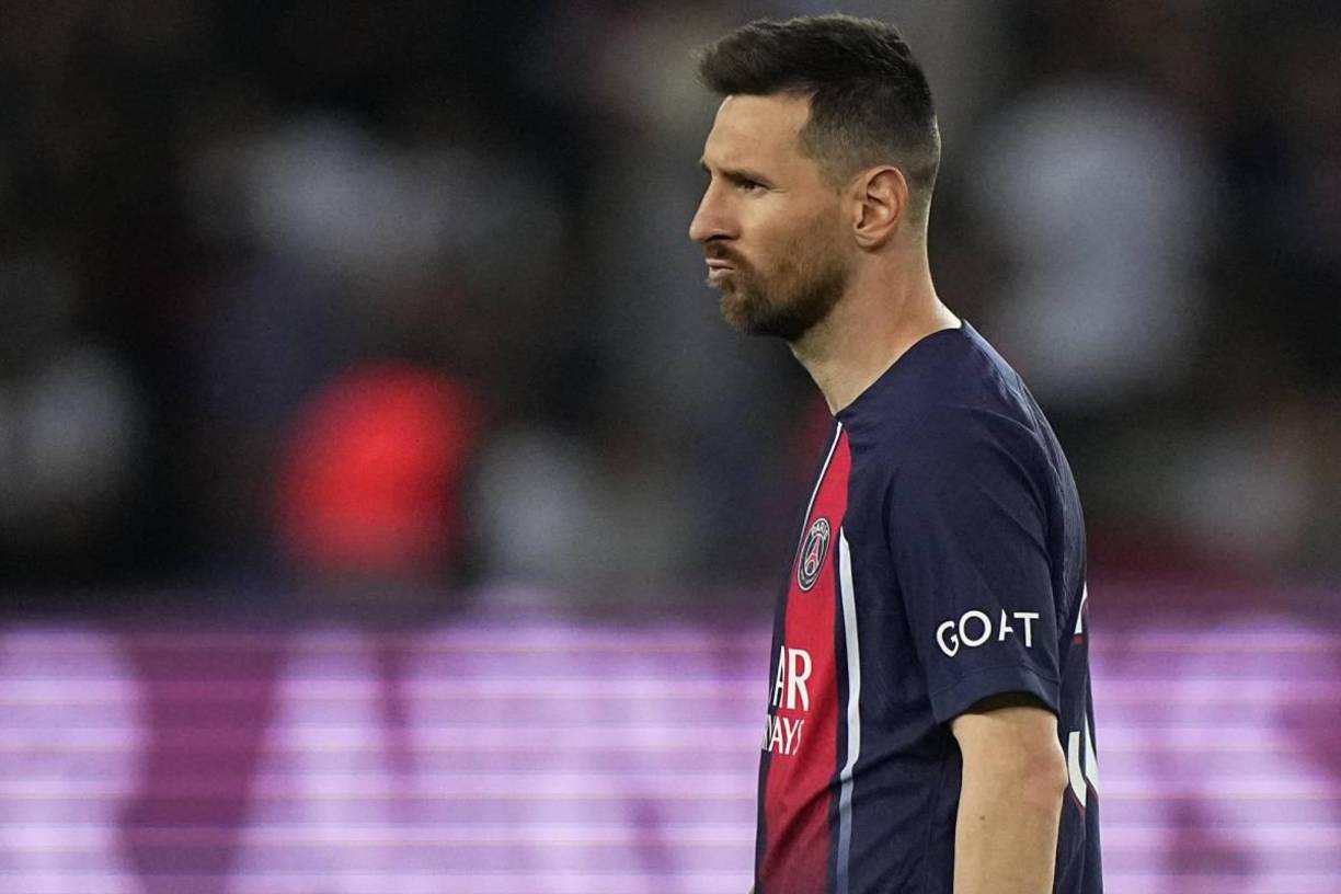 Lionel Messi aún no firma su nuevo contrato con el Inter de Miami, pero Jorge Mas, ha revelado más detalles del contrato, los fichajes que le esperan al club y cuando inicio todo.