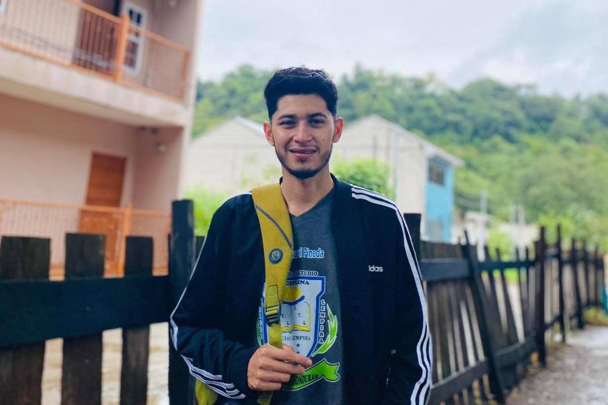 Saúl Pineda sería uno de los cuerpos calcinados en un pick up en Santa Rosa de Copán.