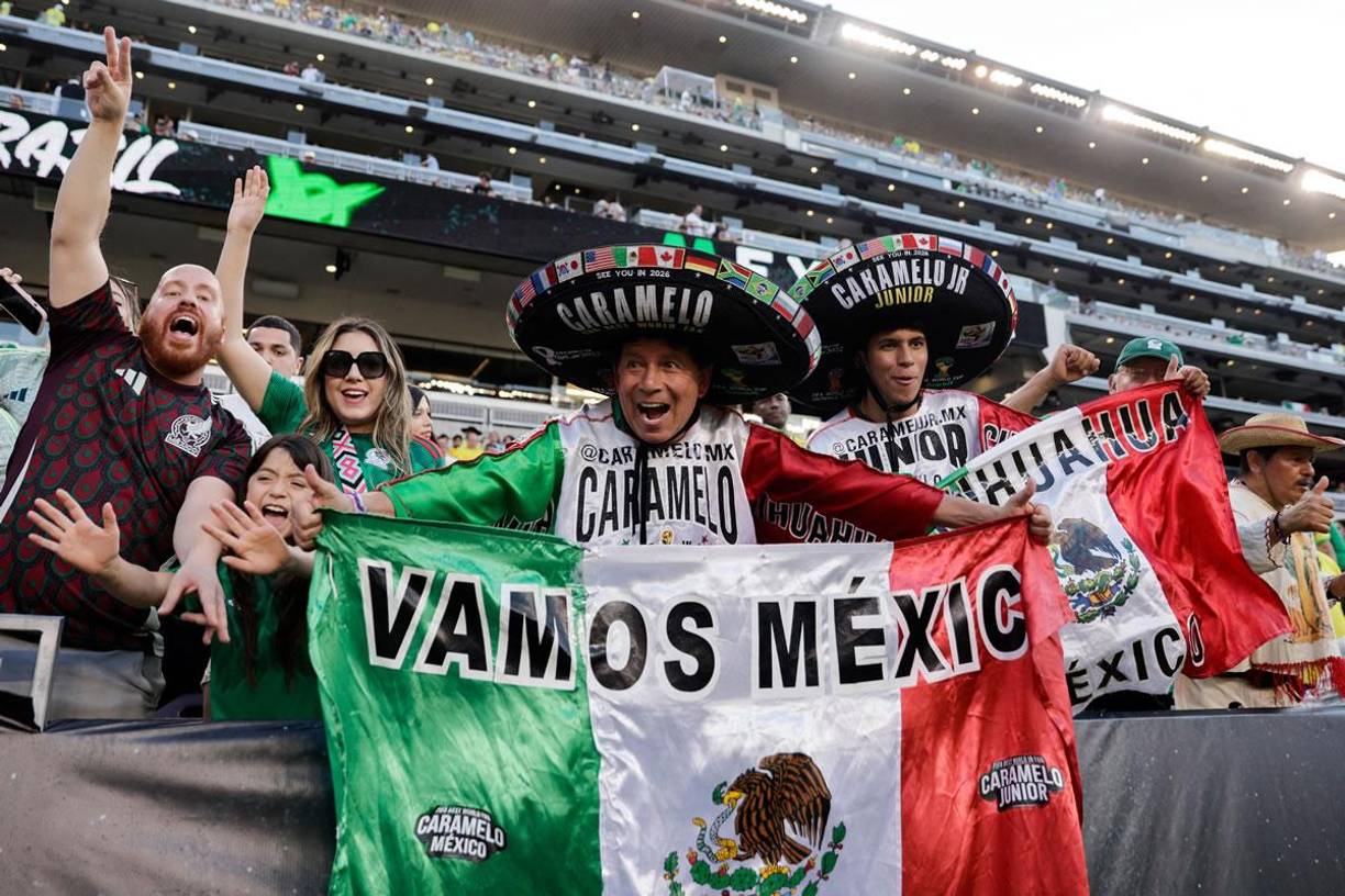 La afición mexicana apoyó en masa a su selección en el amistoso contra Brasil.