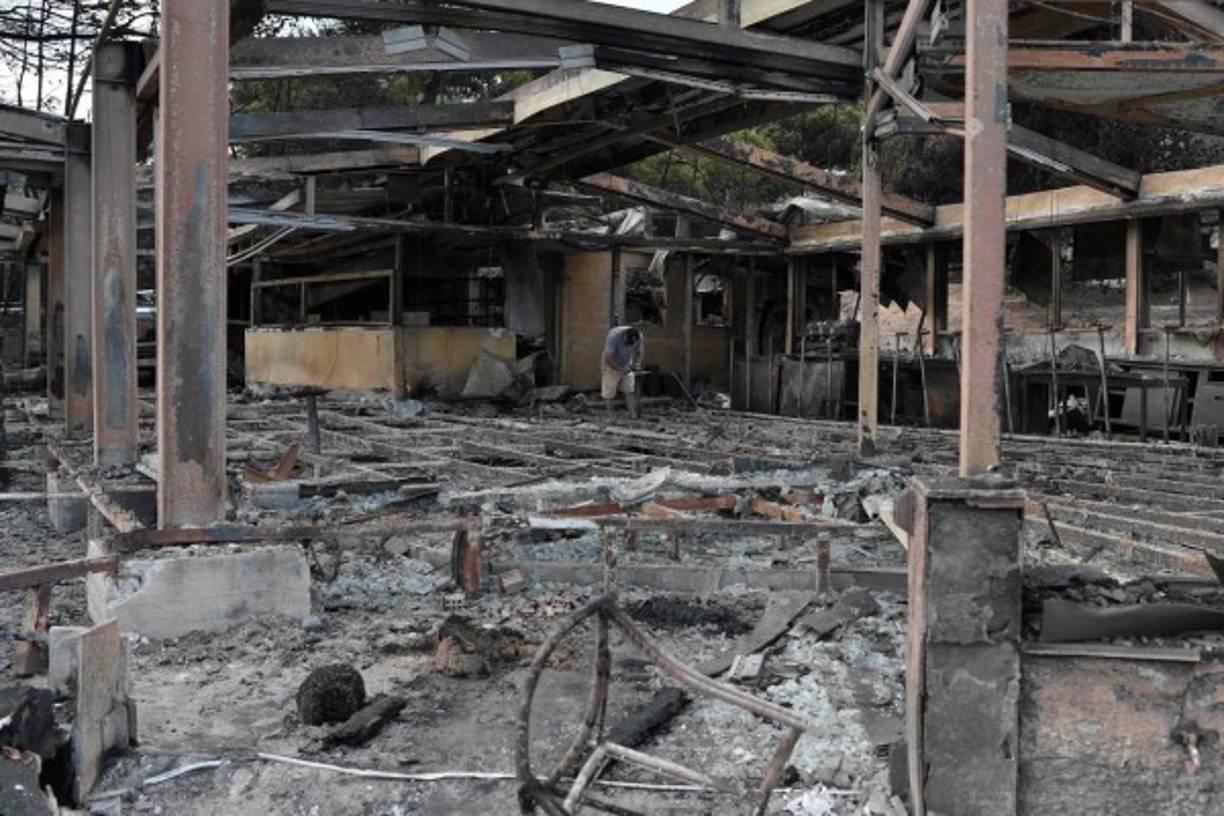 También se creará un fondo especial para financiar los trabajos de reconstrucción, cuyo presupuesto inicial será de 40 millones de euros (46 millones de dólares), aportados por el Estado griego, aunque estará abierto a otras donaciones, especialmente extranjeras.