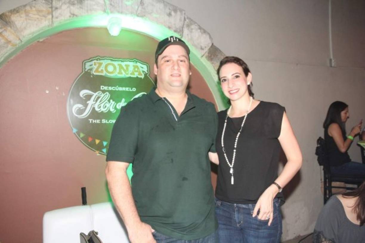 Rommel y María Adel Fuschich.