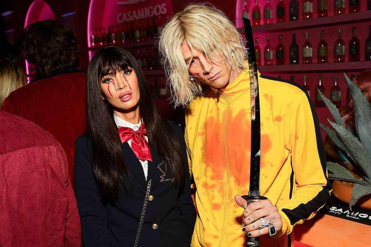 - Megan Fox y Machine Gun Kelly:Megan Fox siguió las reglas de SAG-AFTRA sobre disfraces de Halloween en medio de la huelga de actores, pues ella y su pareja se vistieron con “looks” inspirados en la película “KillBill”.