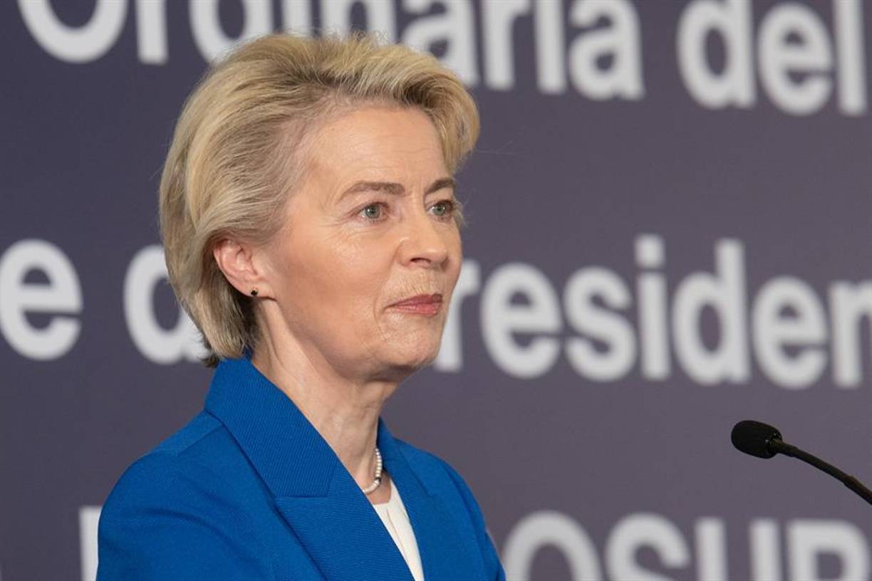 La presidenta de la Comisión Europea, Ursula von der Leyen, ocupa el primer lugar como la mujer más poderosa del mundo por tercer año consecutivo.