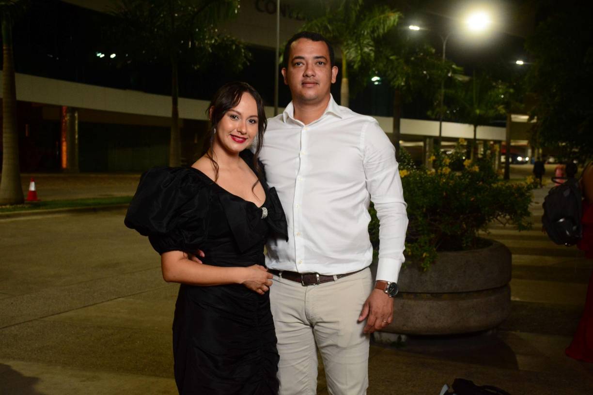 Marisela Munguía y David Sabillón