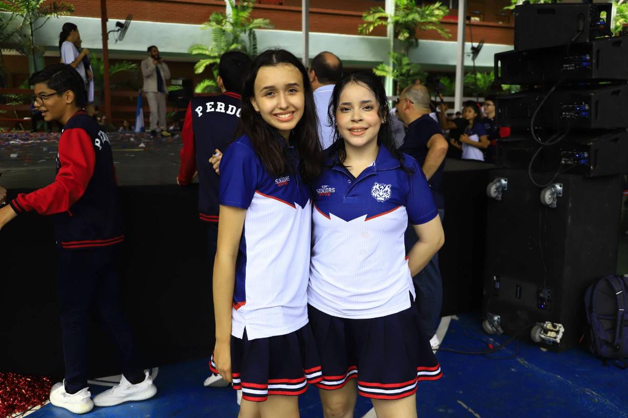 Ana Coello y Holly Mejía