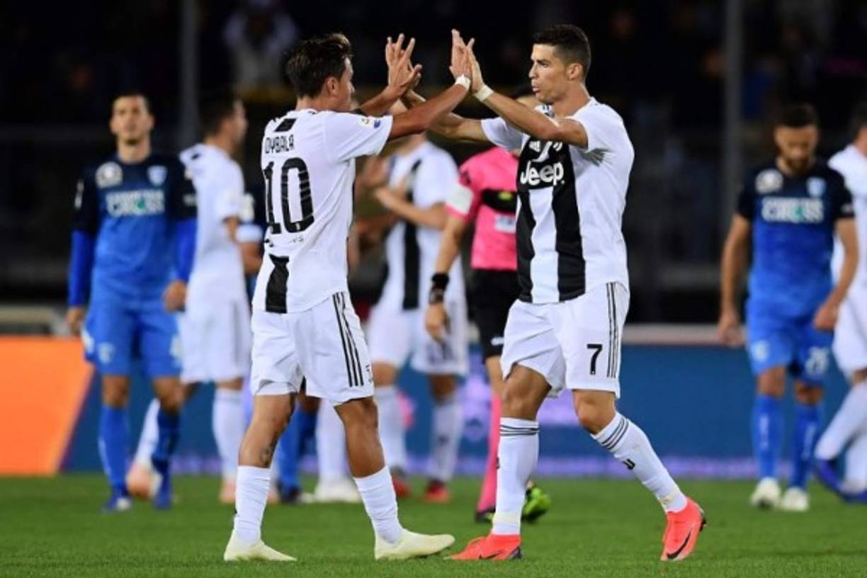 'Fue una acción rápida, estaba con confianza y pienso que fue un grandísimo gol', dijo Cristiano al referirse a su anotación. El portugués festejó con el argentino Dybala.