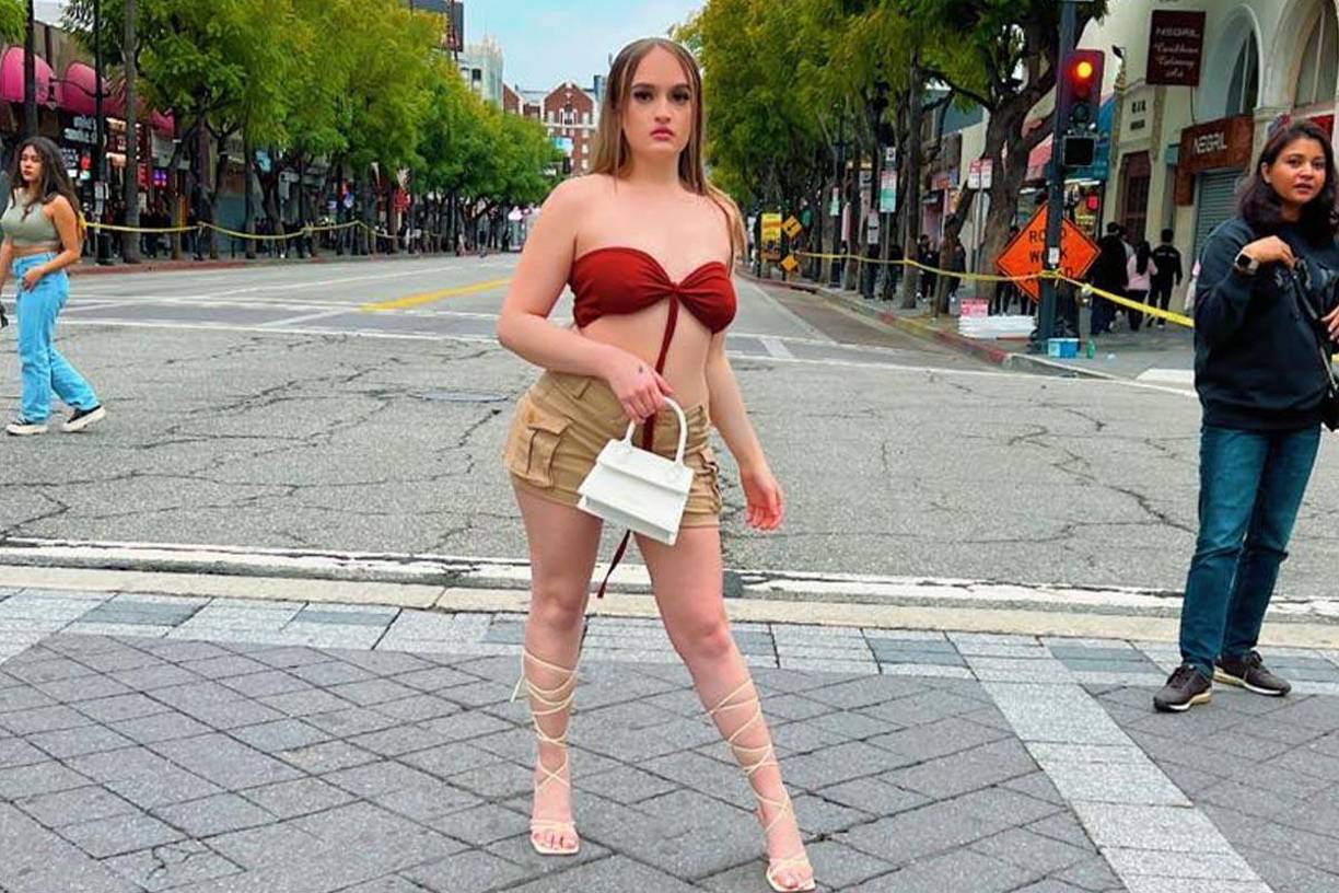 Según las primeras investigaciones de la Policía, la jovencita de 20 años estaba discutiendo con su novio.