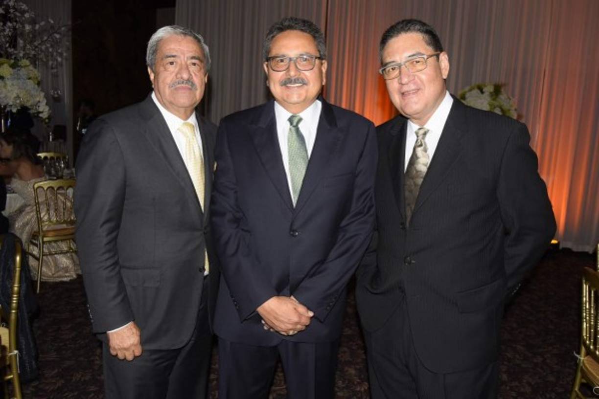 Rafael Flores, Alexander Hedman y Dennis Zúniga.