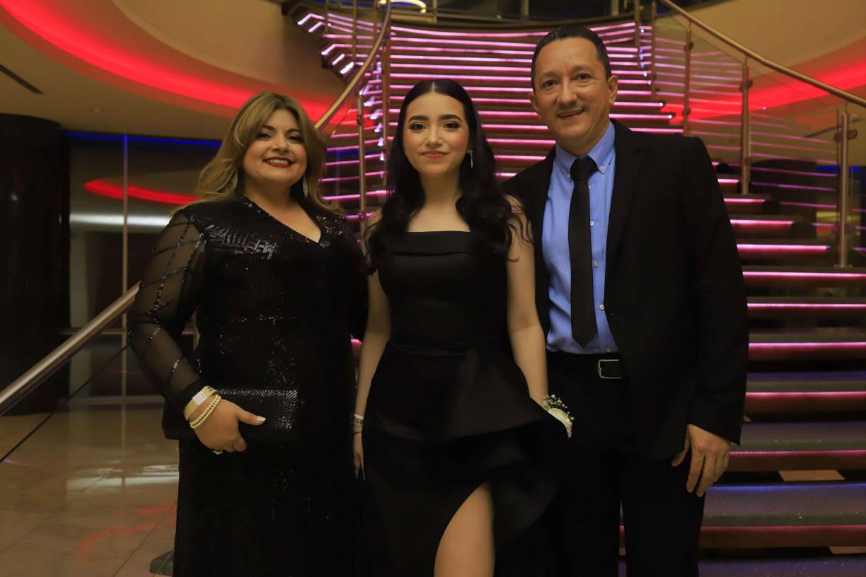 Orbe Salazar, Valerie Vásquez y Omar Vásquez