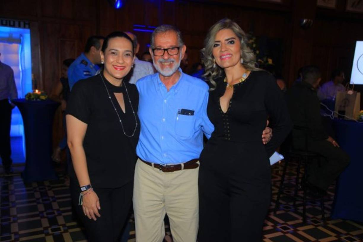 Lilia Umaña, Marco Rietti y Lilian Caballero.