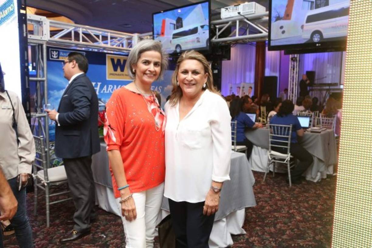 Ana Madrid y Betty Soto.