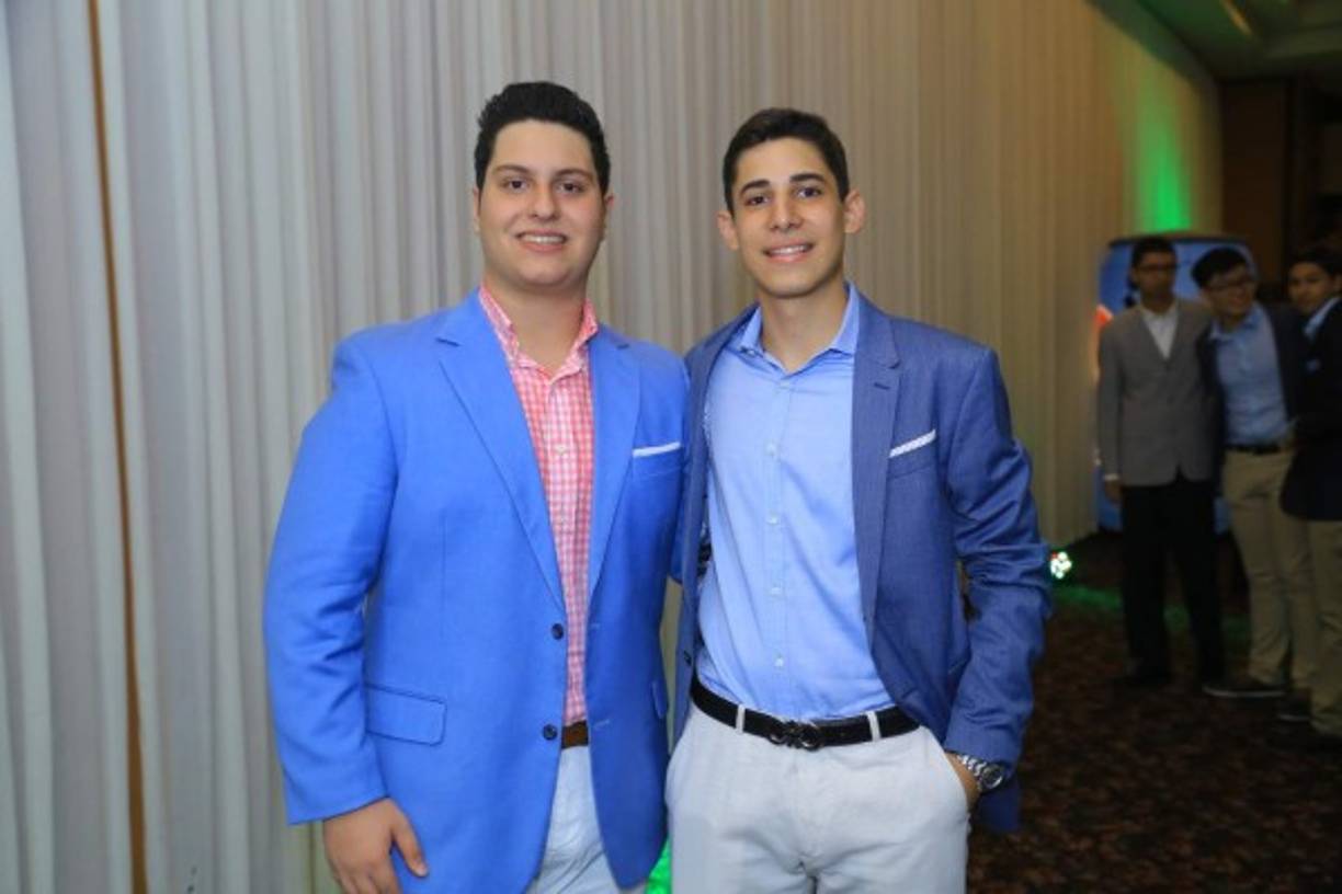 Julio Valladares y Aris Craniotis.