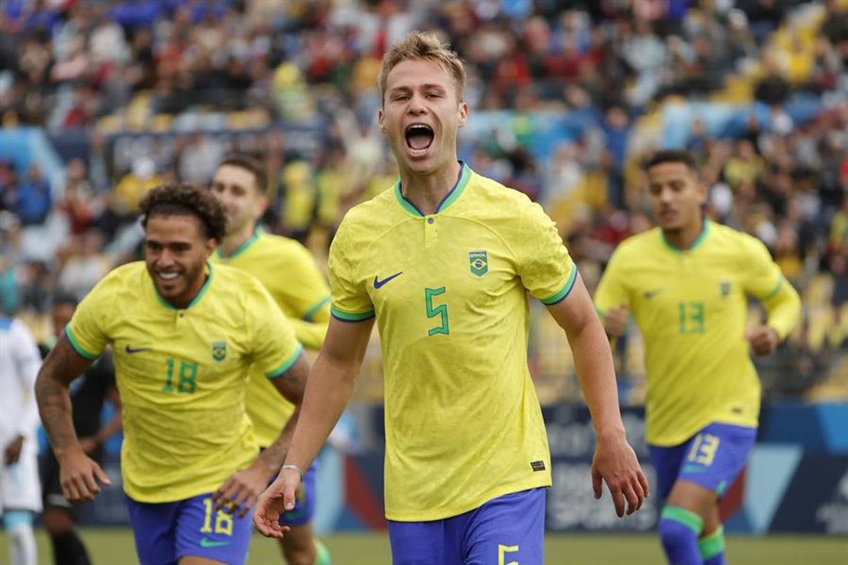 Sin embargo, la “Canarinha” se desató en la segunda parte y comenzó a marcar para seguir con paso perfecto a las semifinales de los Juegos Panamericanos 2023. 