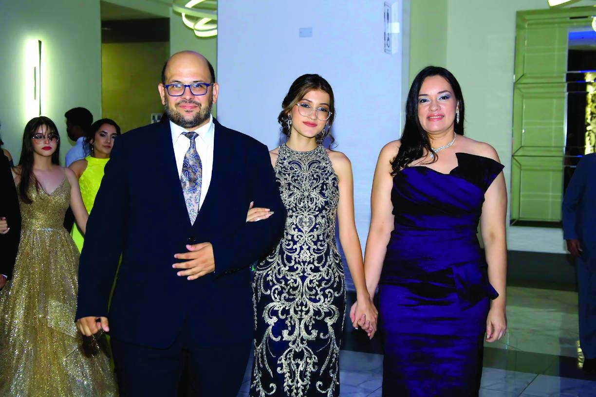 Nicolás Cruz, Nicole Cruz y Seiri de Cruz