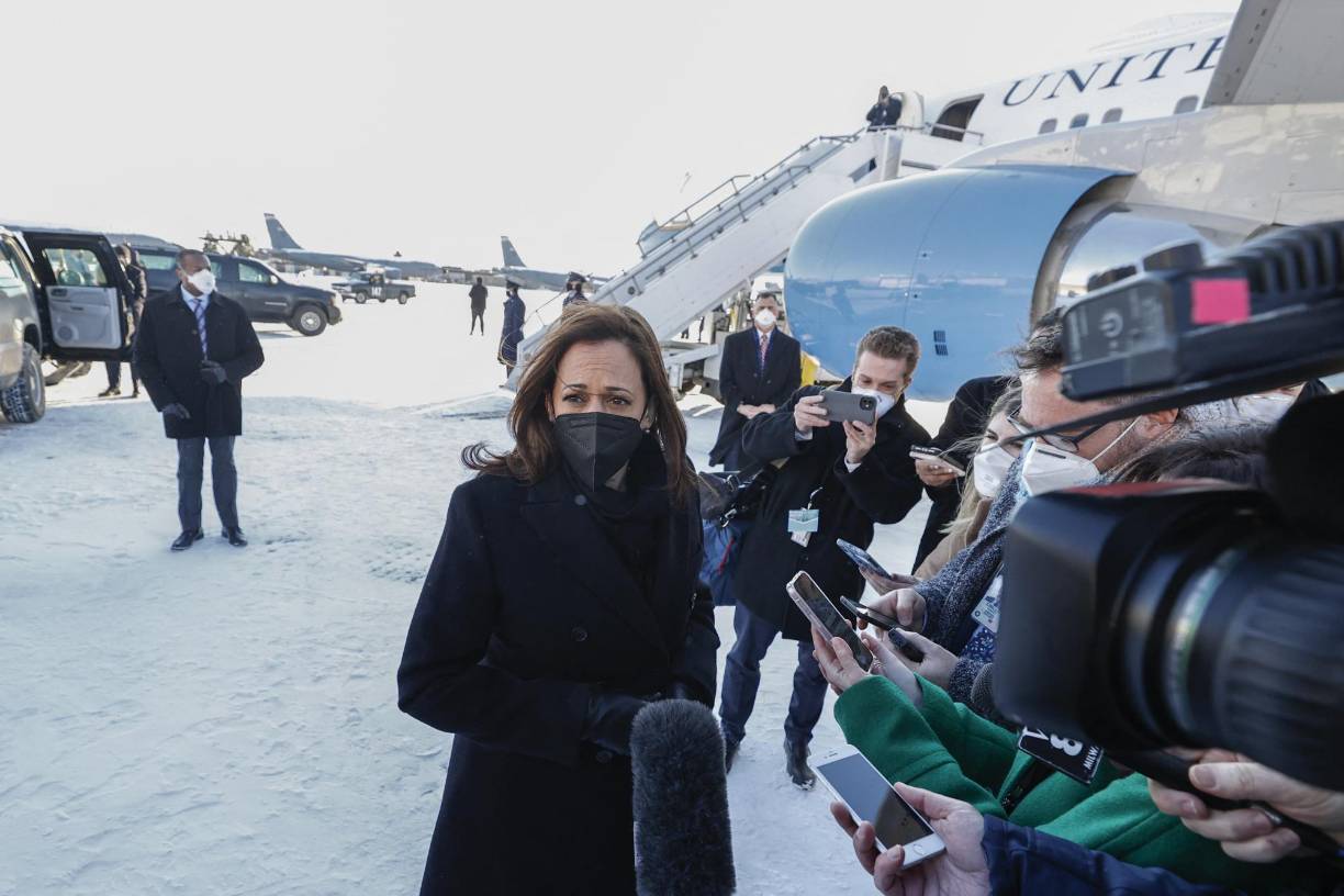 La vicepresidenta estadounidense, Kamala Harris, liderará la delegación de su país en la toma de posesión en la que también estará la administradora de la Agencia de Cooperación para el Desarrollo de Estados Unidos (Usaid, en inglés), Samantha Power. Harris, que tiene entre sus cometidos el de abordar las causas de raíz que generan la inmigración desde Centroamérica, ya ha “estado en contacto personalmente” con Castro “para intentar responder a sus necesidades”.