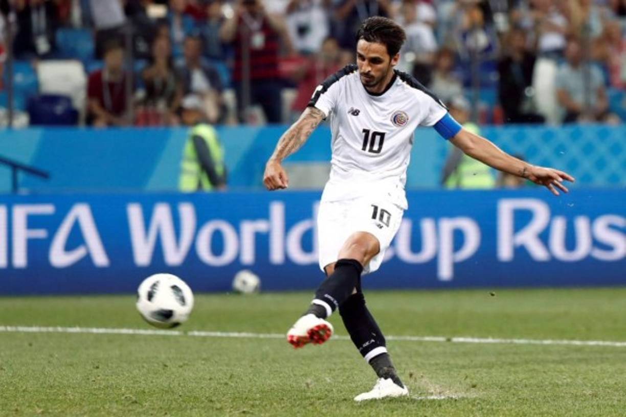 Bryan Ruiz jugará con el Santos de Brasil, equipo que dio a conocer a Neymar.