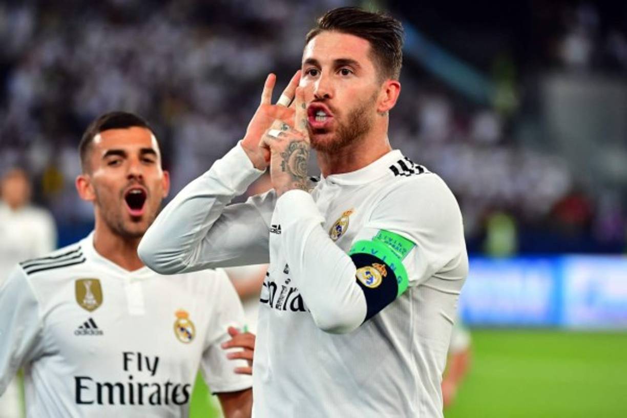 Después de escuchar abucheos durante toda la noche de la afición local, Sergio Ramos se fue hacia el fondo y mandó callar a los hinchas árabes.