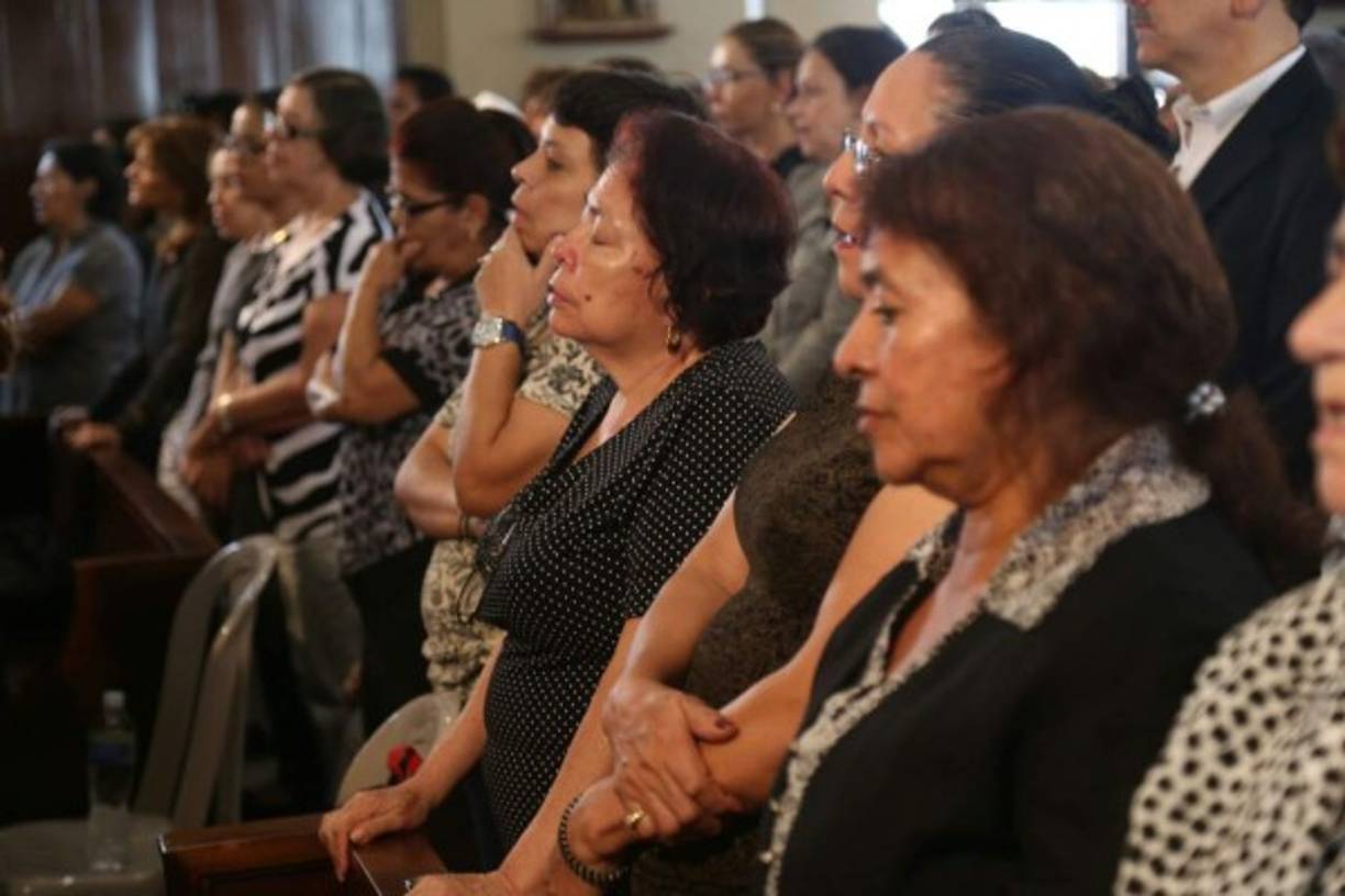 Muchos capitalinos recuerdan con agrado al presbítero que fue muy conocido por estar siempre al servicio de los más necesitados.