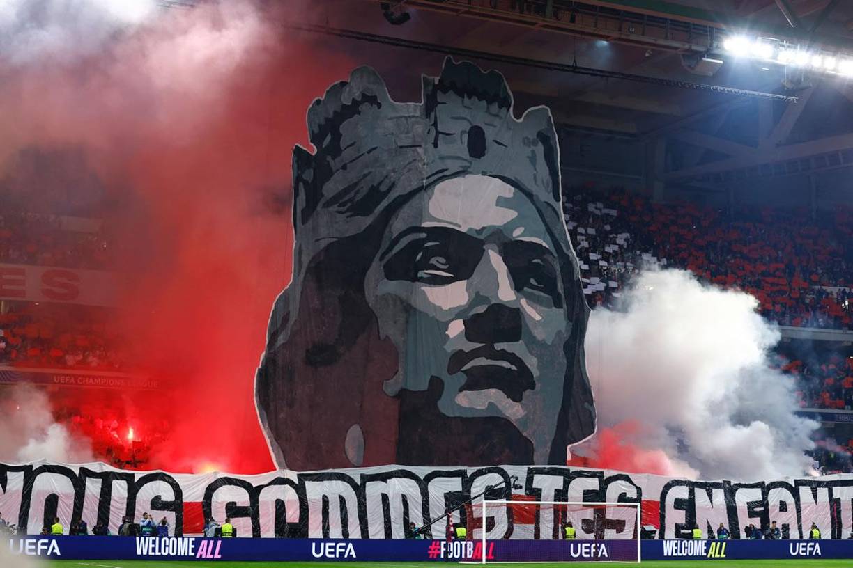 La afición del Lille sorprendió con estos tifos para recibir a su equipo en el Estadio Pierre-Mauroy contra el Real Madrid.