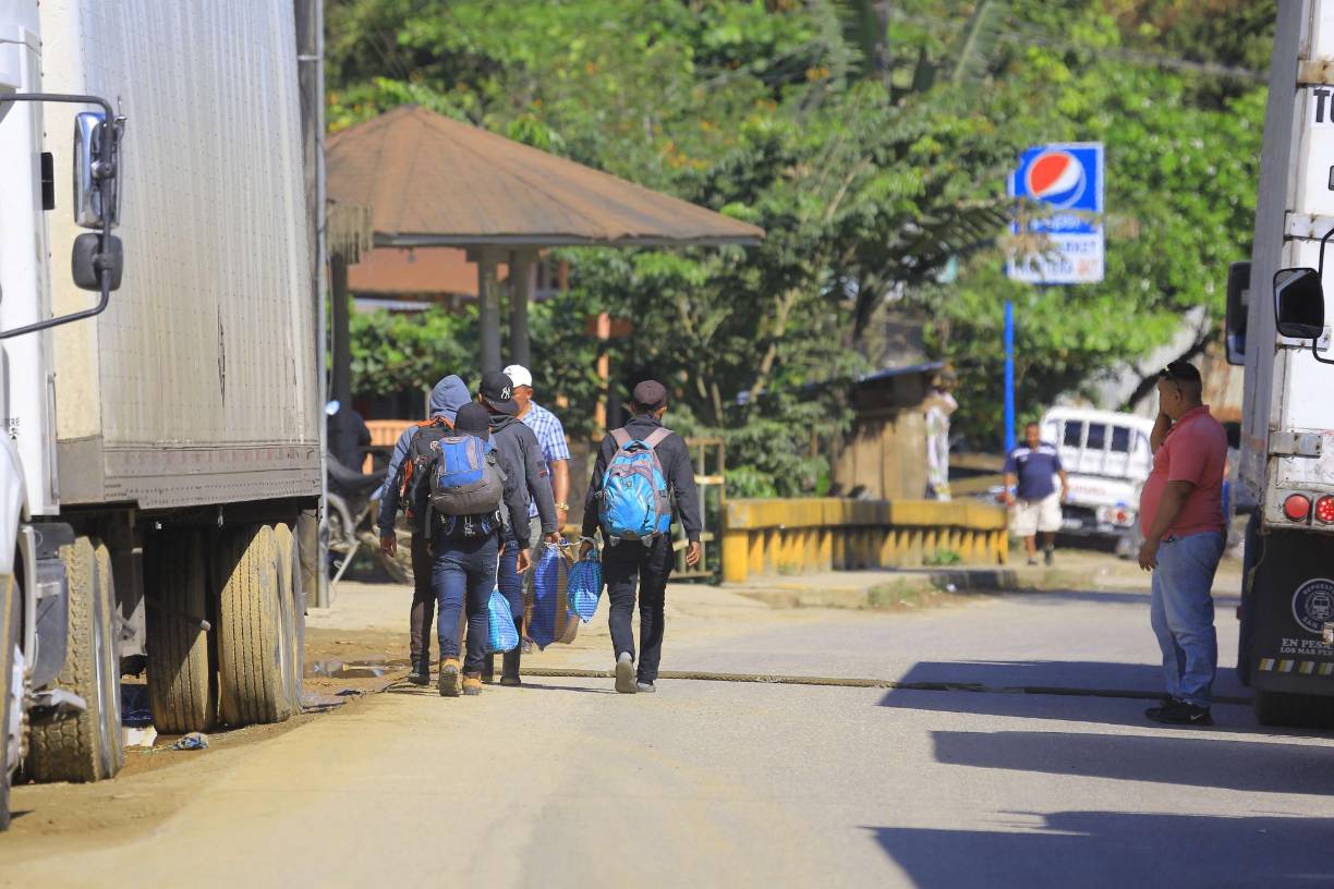 Volver desde el último “punto ciego” a la entrada de Corinto significó casi media hora entre el temor a ser emboscados por los residentes, sentimiento que compartió la Policía Fronteriza ante la alta sospecha que se generó.
