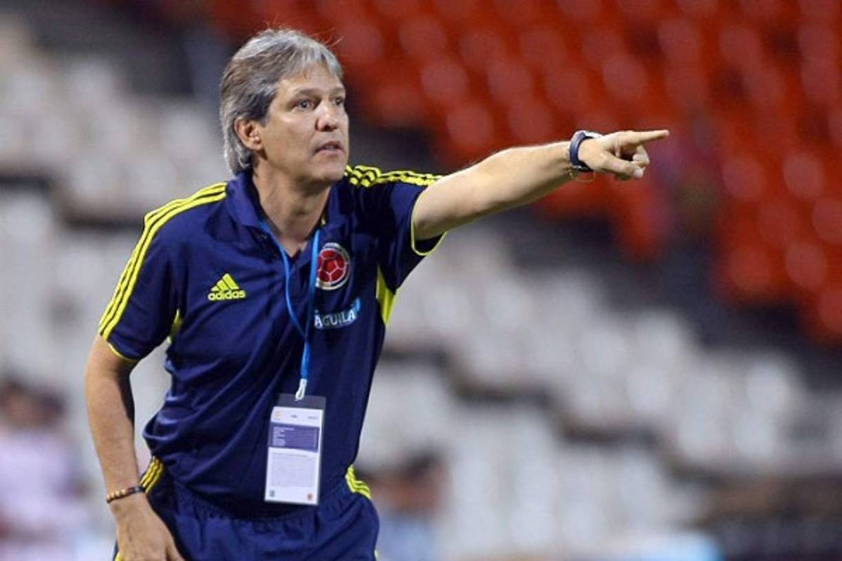 Una vez despedido Héctor Vargas, el Olimpia confirmó como nuevo entrenador al colombiano Carlos Restrepo, quien ya estuvo en el 2010 con los blancos, ganando un título.