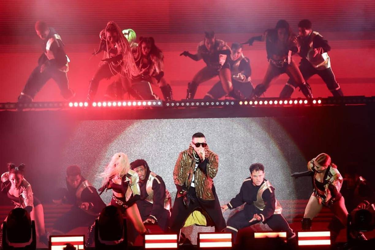 Daddy Yankee concluyó su espectáculo con uno de sus canciones más aclamadas: “Gasolina”. 