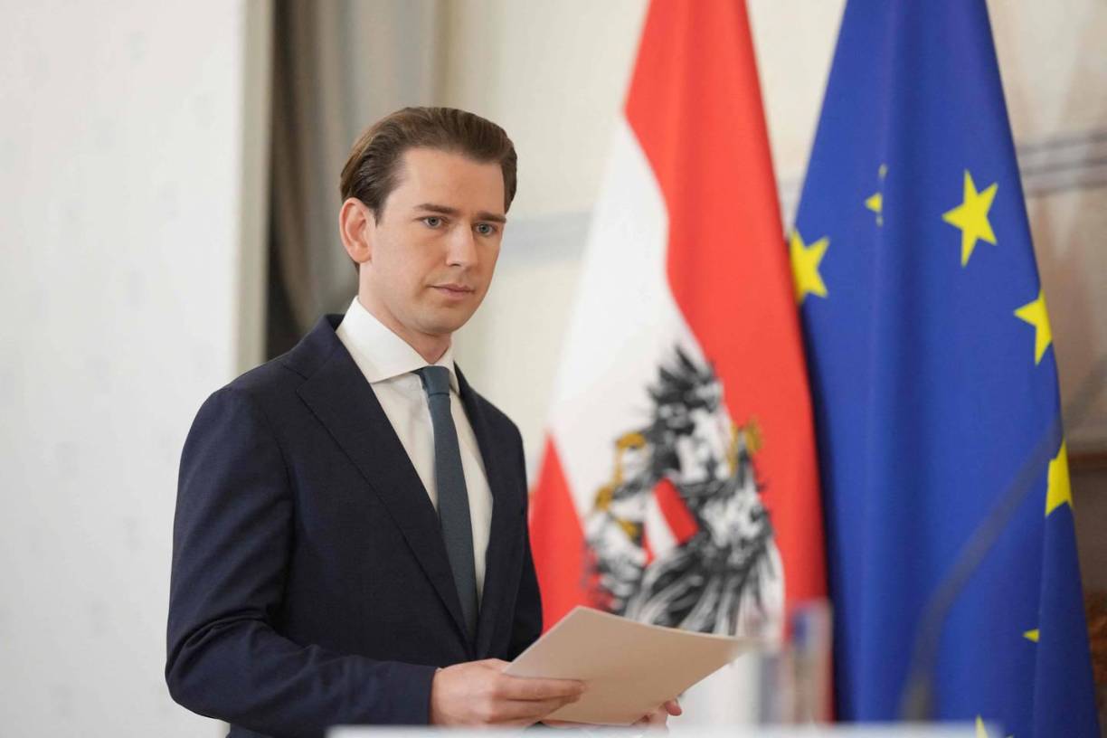 Marin compartía juventud en Europa hasta hace muy poco con el austríaco Sebastian Kurz, que también se convirtió en primer ministro con 33 años, pero que renunció en octubre tras ser mencionado en la investigación mundial Papeles de Pandora.