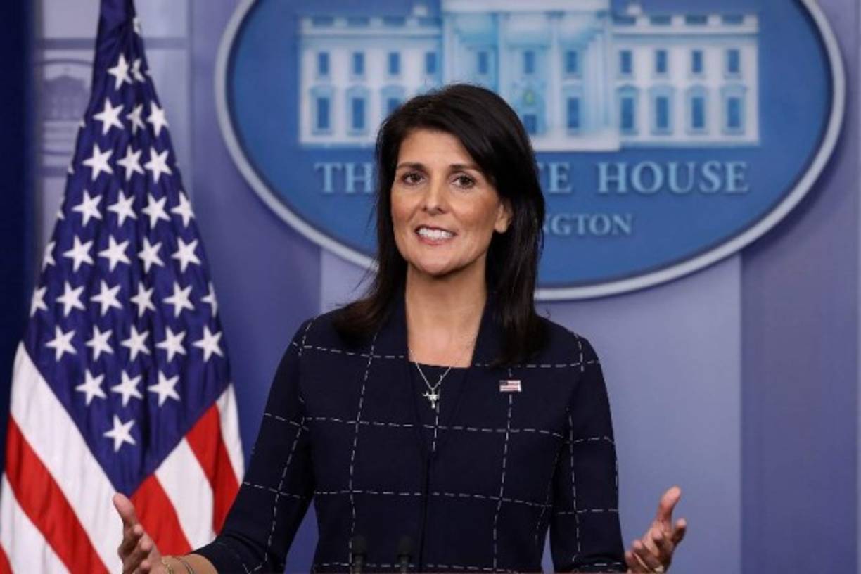 Nikki Haley, una de las figuras políticas más destacadas de la administración de Donald Trump, sorprendió a los estadounidenses y al mundo al anunciar sorpresivamente su renuncia como embajadora de EEUU ante la ONU.