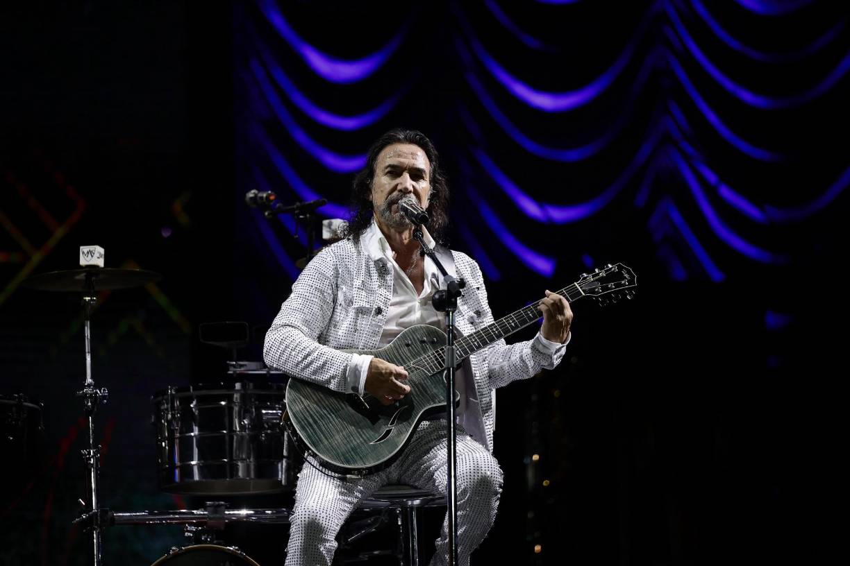 El artista brindó un show inolvidable para sus seguidores catrachos. 