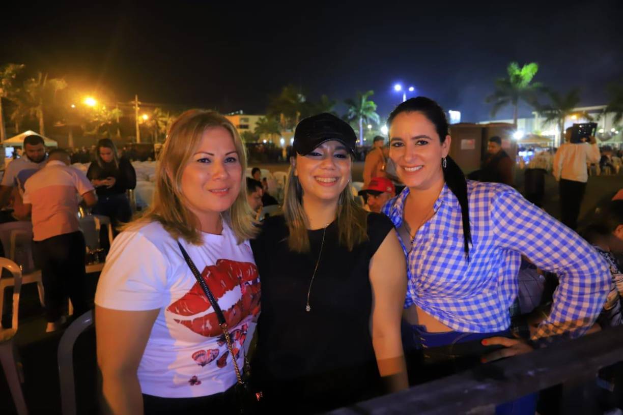 Erika Sorto, Alba Irías y Siham Gabrie.