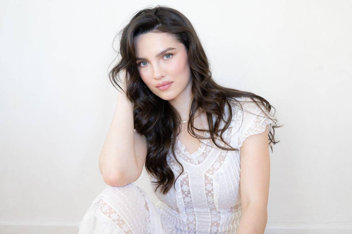 Maya Henry:El romance de Liam con la modelo Maya Henry comenzó en 2019. Durante tres años, se convirtieron en una de las parejas más populares y, en 2021, llegaron a comprometerse. Sin embargo, su relación no estuvo exenta de problemas.