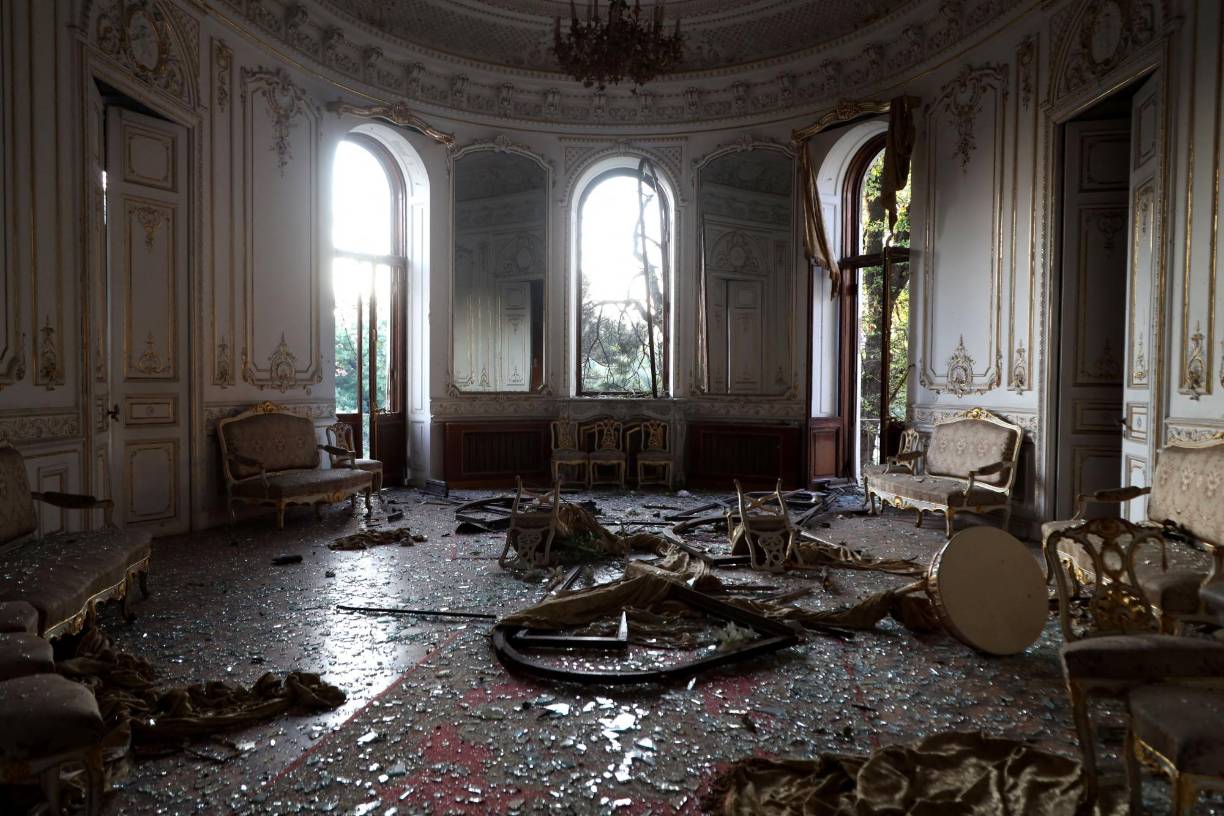 Según la policía, resultaron dañadas instalaciones de la infraestructura civil, bloques de apartamentos y edificios residenciales privados y coches.