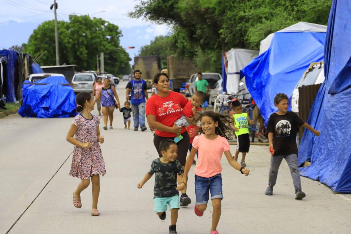 En este municipio, amenazado por el caudal del río Chamelecón, que surca el centro de dicha ciudad, fueron llamados a evacuar al menos 15,000 personas. 