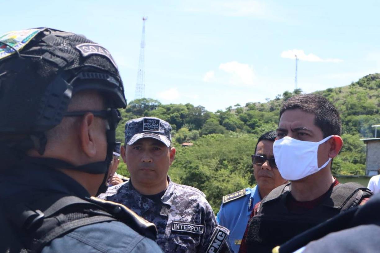 En el caso Pandora, Suárez Ramírez es acusado de 85 delitos de malversación de caudales públicos, 12 de fraude y la apropiación de 15 millones de lempiras.