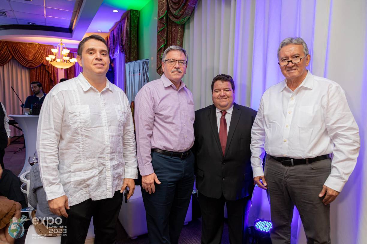 Fabián Brown, Héctor Raynaud, Roberto Johnson Brito y Arnaldo Martínez.