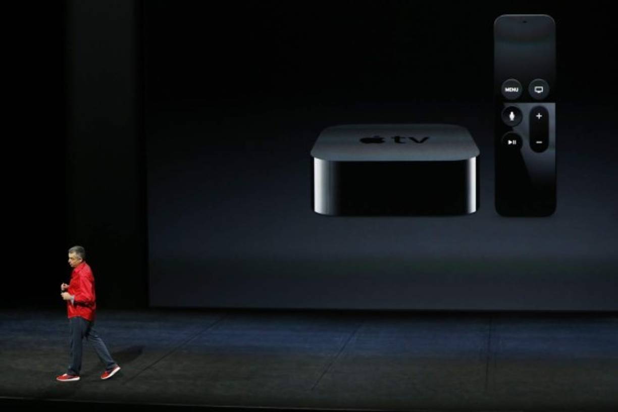 Tim Cook presenta el nuevo Apple TV durante un evento especial en el Bill Graham Civic Auditorium en San Francisco, California.