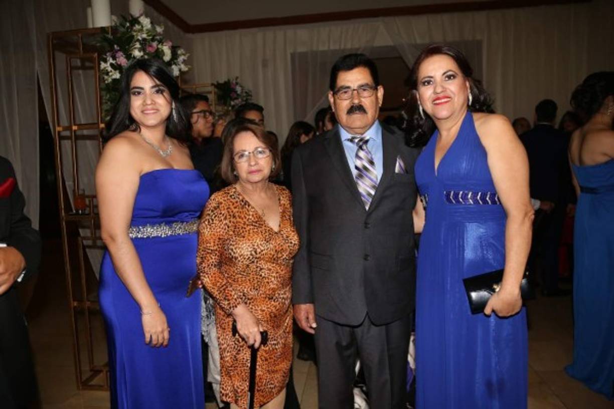 Paola Gómez, Evangelina, Israel y Ana Beatriz Ventura.