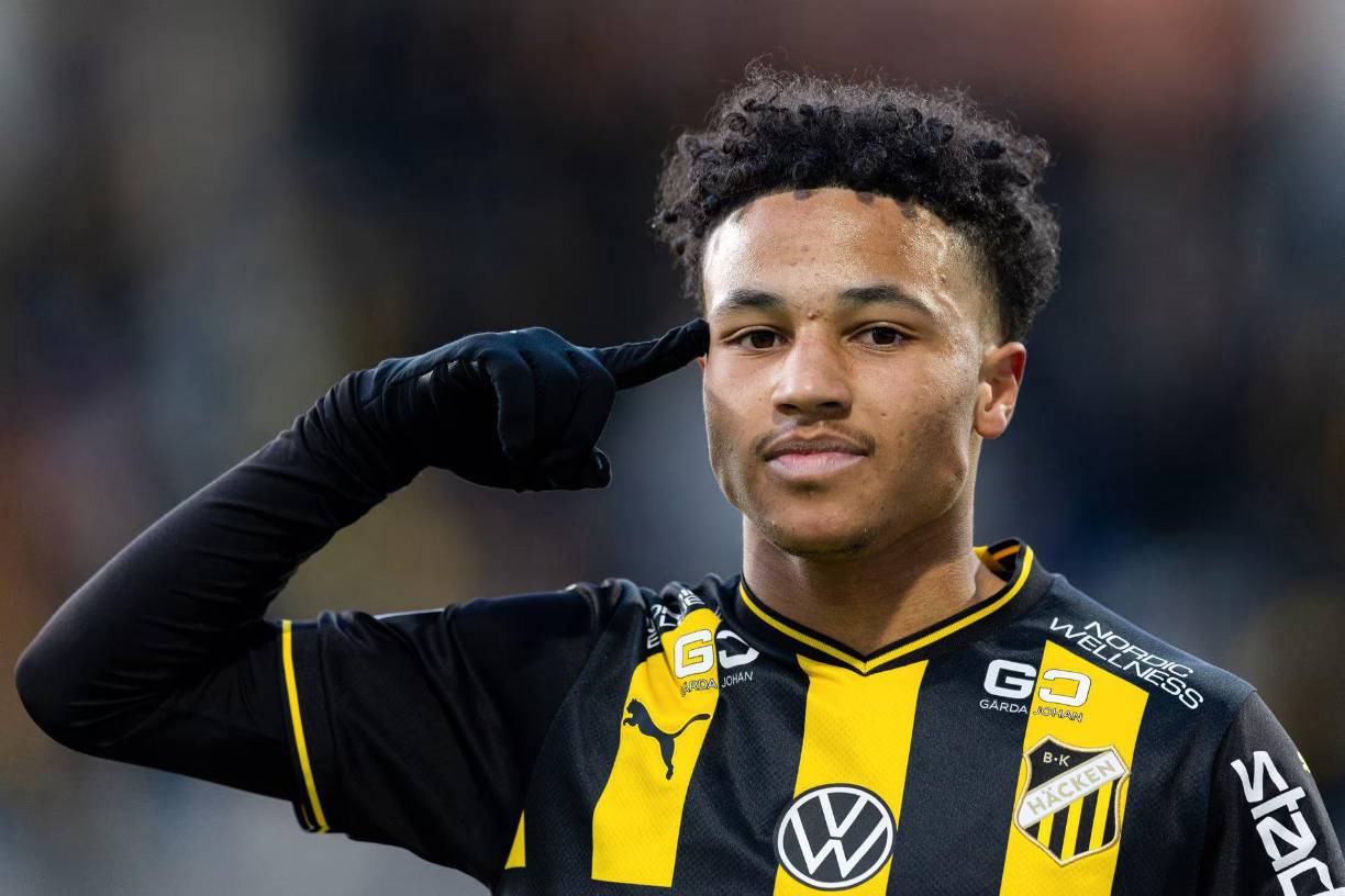 El diario sueco ‘Expressen’, detalla que el Barcelona estaría entrando en la pelea por Momodou Sonko, joven extremo de 18 años del BK Häcken.