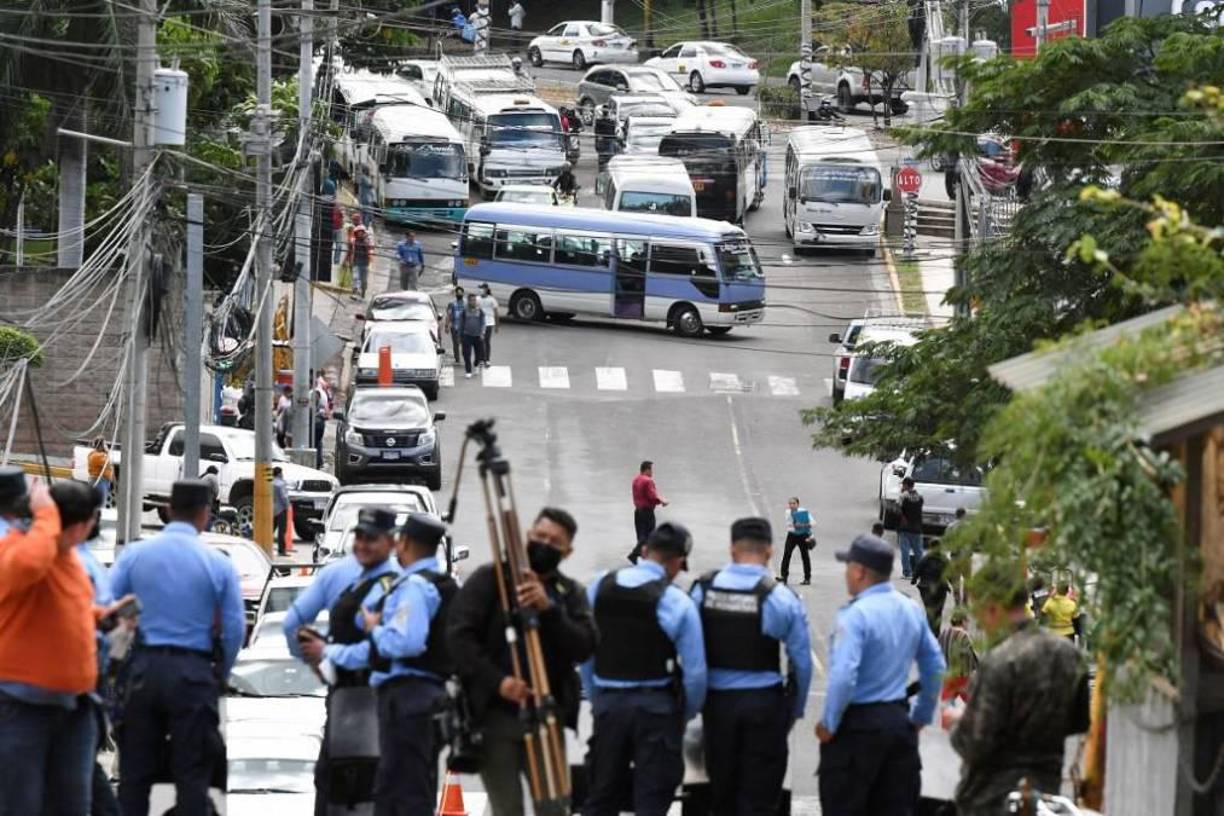 Julio Uclés, dirigente patronal de Chamelecón, manifestó que los habitantes de la zona temen que con las facultades dadas a la Policía para allanar y capturar bajo sospechas delincuenciales, genere abusos y otras situaciones al margen de la ley.