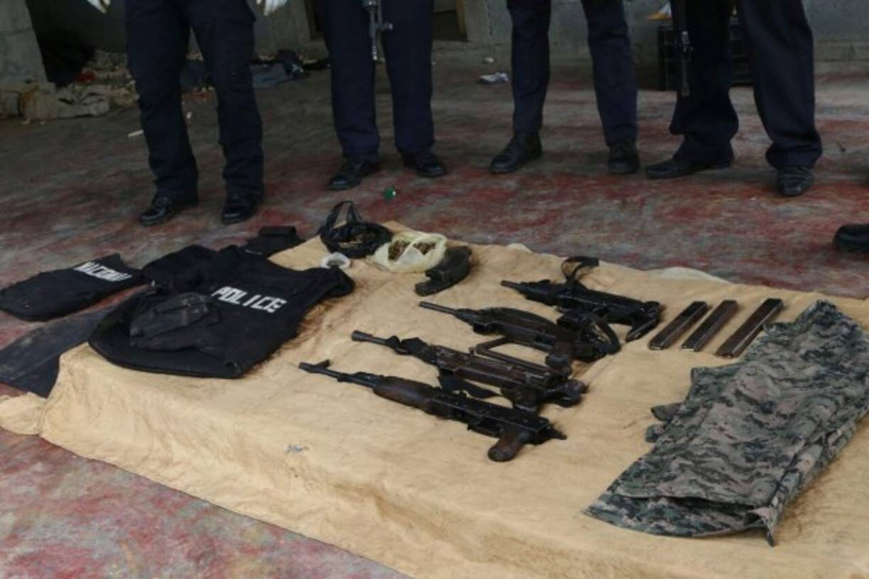 A student attends an AR-15 semi-automatic rifle shooting course at Boondocks Firearms Academy in Jackson, Mississippi on September 26, 2020. - From the countryside to the cities, Americans are engaged in a frenzy of gun-buying fueled by the pandemic, protests and politics. (Photo by CHANDAN KHANNA / AFP)