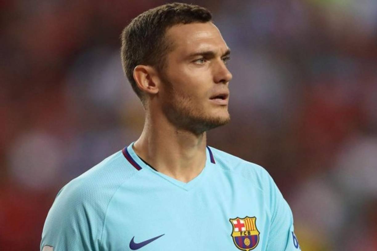 El Everton se interesa por Vermaelen. El central, que ha vuelto al Barça tras estar una temporada cedido en la Roma, interesa mucho a Ronald Koeman, que quiere reforzar la defensa con el jugador belga. Según The Sun el West Brom y el Anderlecht también estarían interesados.