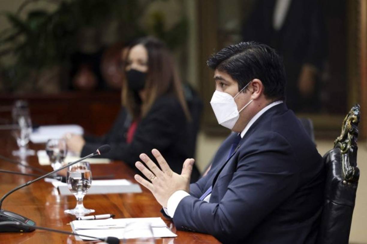 El Departamento de Estado también subrayó el intercambio comercial que Estados Unidos tiene con Costa Rica, la presencia de más de 200 empresas estadounidenses en el país centroamericano y que unos 120,000 ciudadanos estadounidenses viven en Costa Rica, lo que incluye una importante cantidad de personas jubiladas.