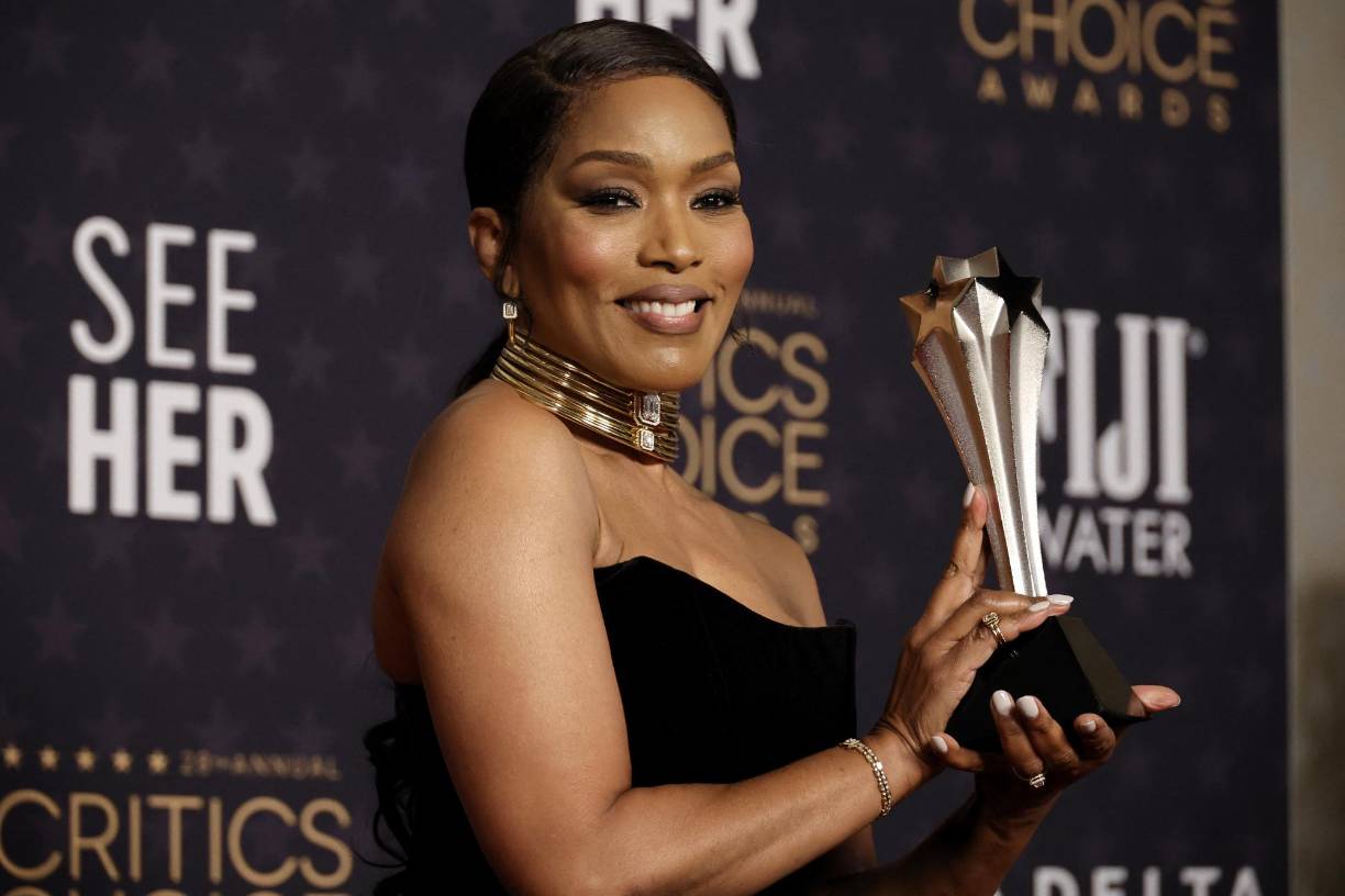 Mejor actriz de reparto: Ángela Bassett,” Pantera Negra: Wakanda por siempre”. 