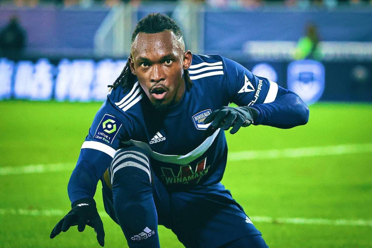 Alberth Elis ha marcado 9 goles en la actual temporada con el Girondins de Burdeos siendo una de las figuras del equipo. Debido a sus buenos números, han salido a la luz pública los equipos que buscan fichar al catracho.